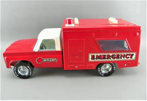 Vintage S Nylint Pressed Steel Emergency Chevy Truck Red Ambulance Picclick