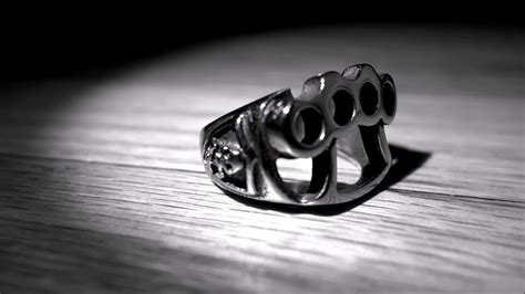 Classic Brass Knuckles Skull Ring Vault Of Visions Youtube