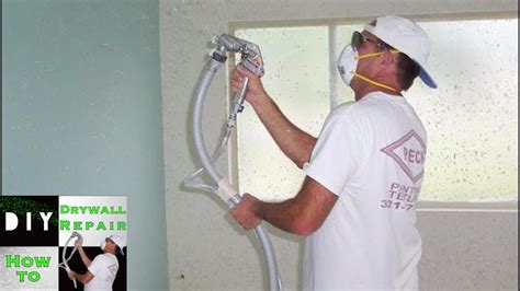 How to paint a popcorn ceiling using an airless sprayer. Knockdown spray texturing video after the popcorn ceiling ...