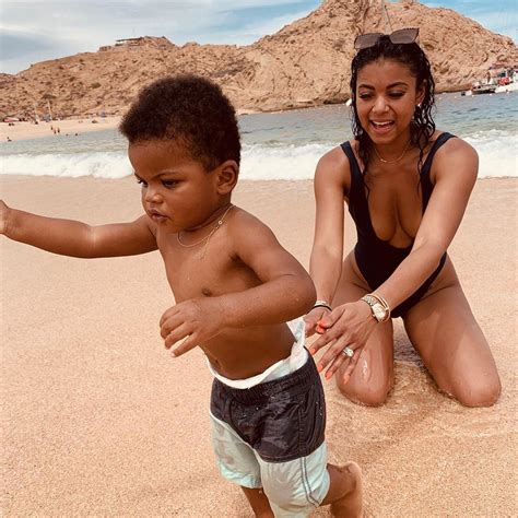 Kevin Hart S Wife Eniko Flaunts Her Hot Body Spends Good Time With