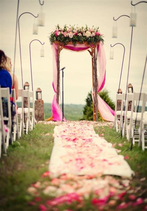 35 Outdoor Wedding Decoration Ideas