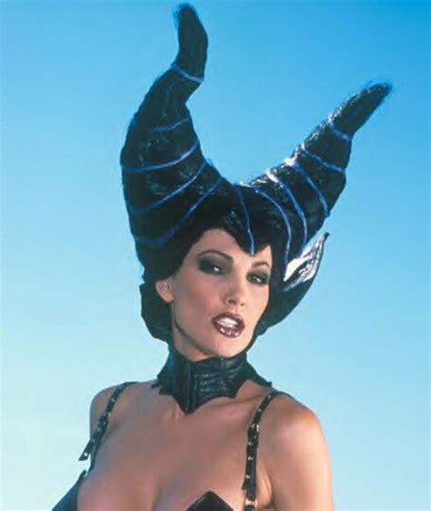 Julie Strain – Movies, Bio and Lists on MUBI