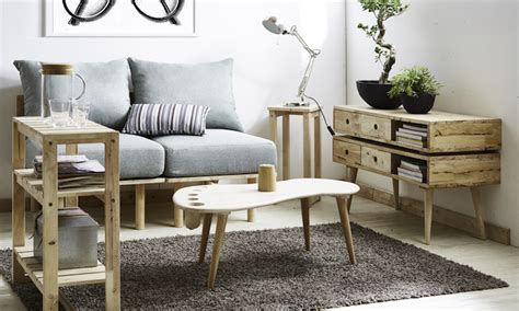 Khusus untuk rumah kediaman, lazimnya sofa adalah perabot yang paling penting dan diberi keutamaan oleh pereka hiasan dalaman. Ini Jadi Bila Anda Jual Barang Perabot Murah Sangat