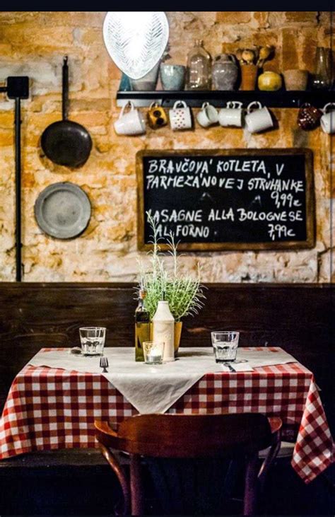 55 Artistic And Classic Italian Interior Design Italian Restaurant