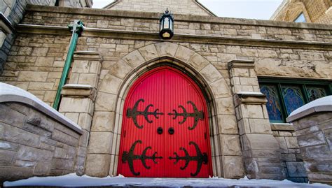 Saint peter's is a multicultural, vibrant community of prayerful, generous, and welcoming christians in the heart of central square in cambridge. St. Peter's Episcopal Church · Sites · Open House Chicago