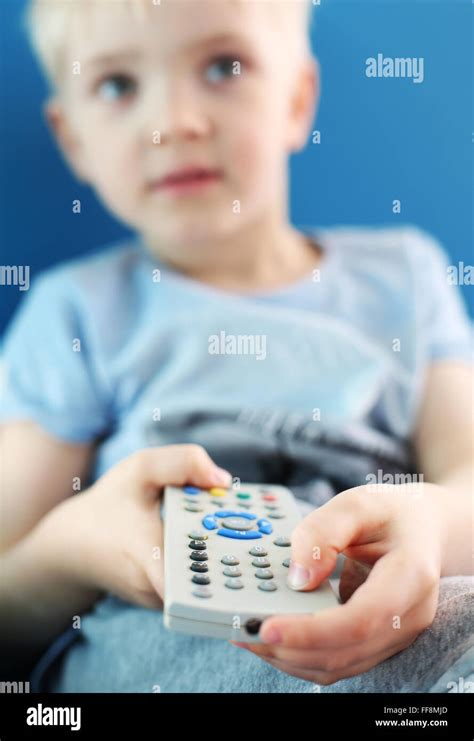 Small Child Watching Tv Hi Res Stock Photography And Images Alamy