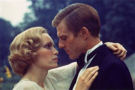 Still Of Robert Redford And Mia Farrow In The Great Gatsby 1974 Robert Redford The Great