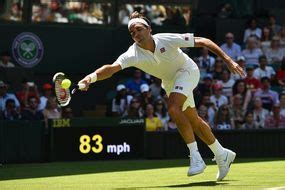 Roger Federer Sends Wimbledon Crowd Wild After Getting Topless On Centre Court Tennis Sport