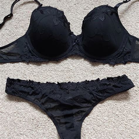 Black Brathong Set And Matching Suspenders In Cannock Chase Für £ 1000