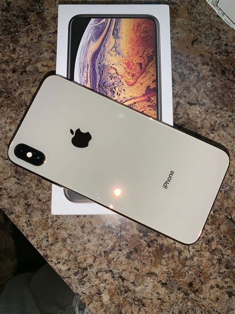 Iphone Xs Max Gold 128gb For Sale In Southfield Mi Offerup