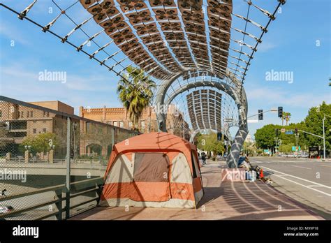 Homeless Tent Hi Res Stock Photography And Images Alamy