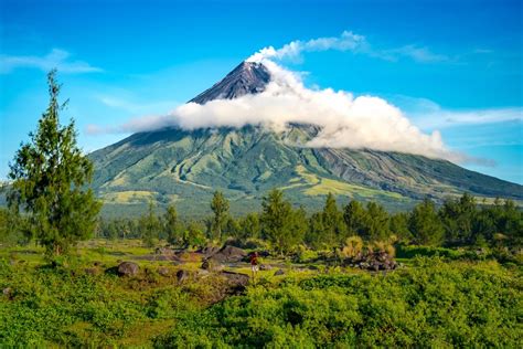 Mayon Volcano One Of The 7 Wonders Of The World Mabuhay Travel Blog