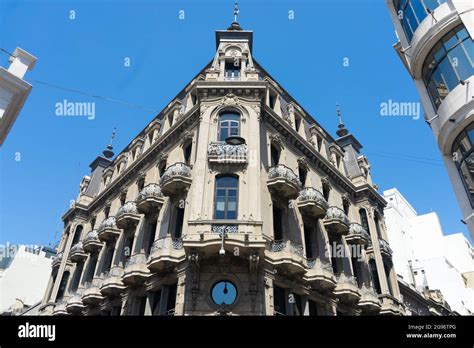 Historic Building In Ciudad Vieja Montevideo Uruguay Stock Photo Alamy