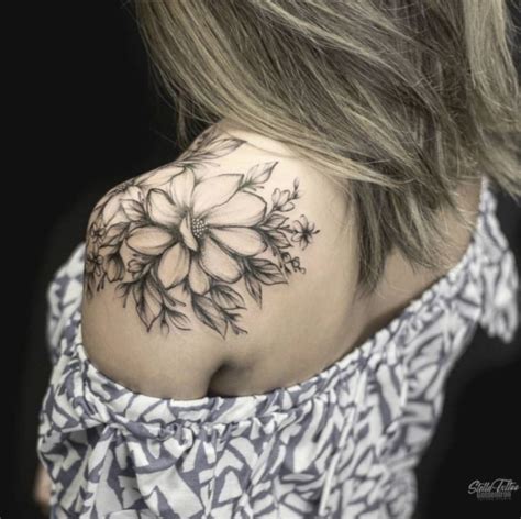 8 Tattoo Vrouw Bovenarm Mandala Shoulder Tattoo Floral Tattoo