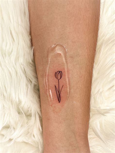 Pin De Jessy Silva Tattoo Em Minifloral Tatuagem Mulher Tatuagem Mulher