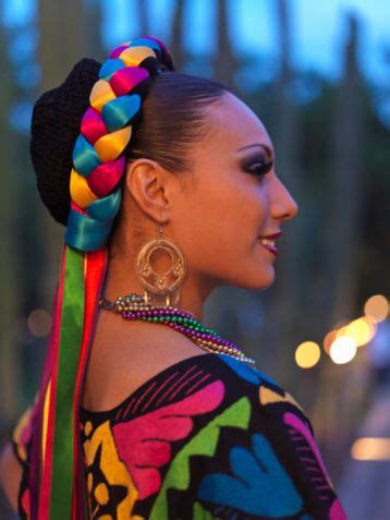 ribbon  hair mexican hairstyles mexican women traditional mexican dress