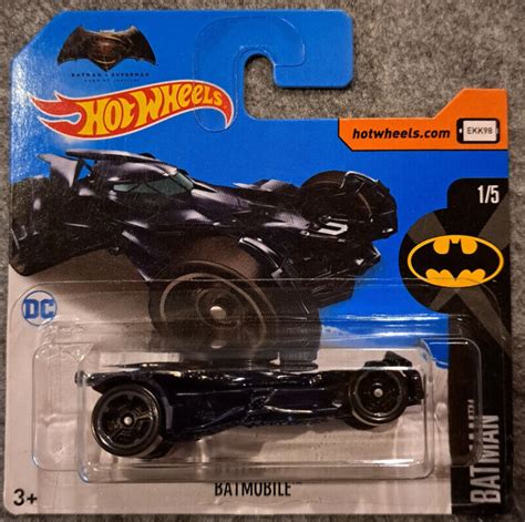 Hot Wheels 2017 Batman 1 5 Batman Vs Superman Batmobile In Dunkelblau