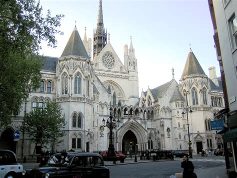 Great London Buildings The Royal Courts Of Justice Londontopia