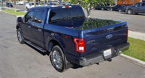 Standard cab, access cab, or double cab long bed truck (w/ 6′ composite bed): SnugLid - Tonneau Cover | SNUGTOP