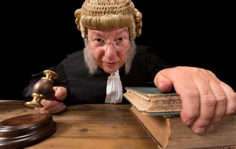How Much Does A Barrister Earn In The Uk Online Business Blog