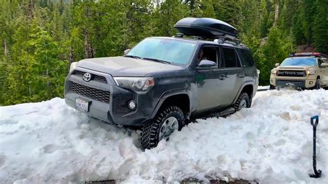 Toyota 4runner Sr5 5gen In Deep Snow Youtube