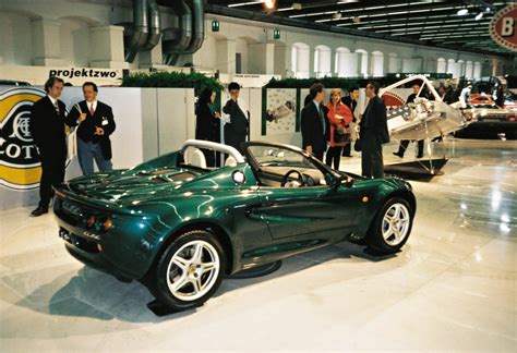It manufactures sports cars and racing cars noted for their light weight and fine handling characteristics. Lotus Elise @ 25: The little green car celebrates silver ...