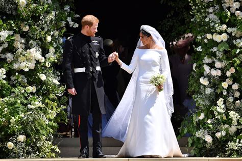 Meghan Markle S Wedding Dress Ranked Most Popular Of The Decade Just
