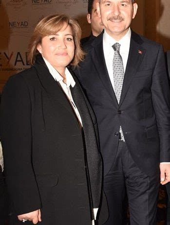 Babasının vefat haberini alan bakan soylu'nun eşi hamdiye soylu, uçakla ankara'ya geldi. " Hamdiye Soylu Kimdir " Etiketi Sonuçları