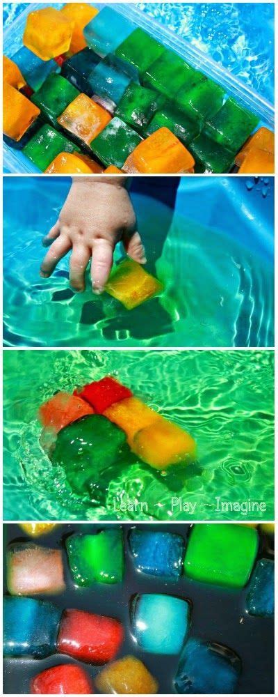 Toddlers learn best from activities that are open ended and allow for a lot of exploration. Baby and toddler safe sensory play for summer - I love how ...