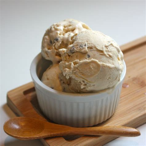Add the cold coffee, cashews, and maple syrup to a blender, and blend until very smooth and creamy, with no visible cashew pieces remaining. Cannella Vita: coffee ice cream