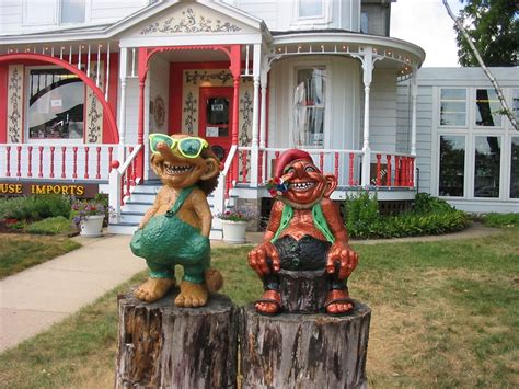 Mount Horeb Wi The Troll Capital Of The World Main Street Is