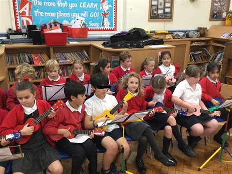 Toddlers music classes and growth. Class 9 Ukulele Concert! - Archibald First School