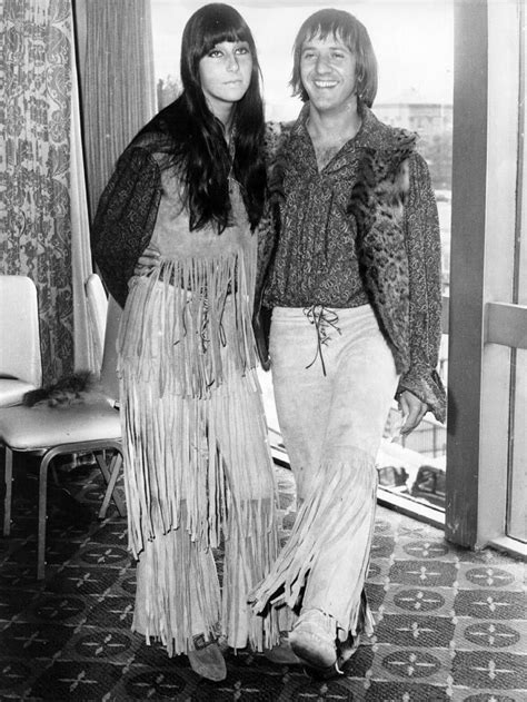Sonny And Cher Saw Them At The Waldorf Astoria 1970 Sonny Y Cher Cher 60s Cher Looks Style