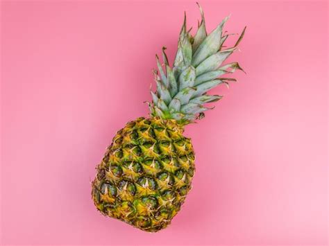 What Is A Pink Pineapple Pink Pineapple Fruit Facts Gardening Know How