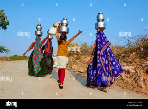 Women Water Hi Res Stock Photography And Images Alamy