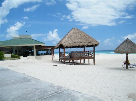 Beach Side Massage Hut Amazing Picture Of Iberostar Cancun Cancun Tripadvisor