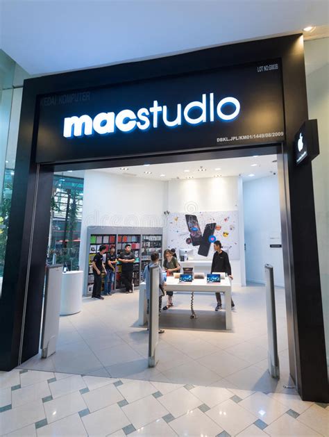 ⌕ learn more on tiendeo! Apple Store In Plaza Low Yat, Kuala Lumpur, Malaysia ...