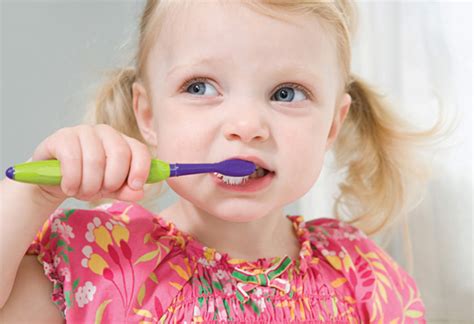 Toddler Tooth Brushing Tips And Tricks Apple Dental
