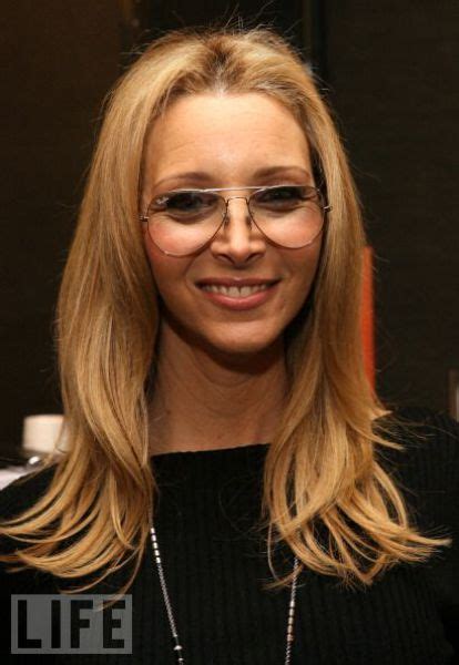 Lisa Kudrow Celebrities With Glasses Glasses Outfit Womens Glasses
