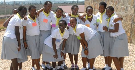 Alumni Reach Out To Girls In Rwanda Uw Magazine — University Of