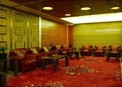 Add a final touch to your office with modern lobby furniture. lobby furniture, lobby chairs, lobby sofas