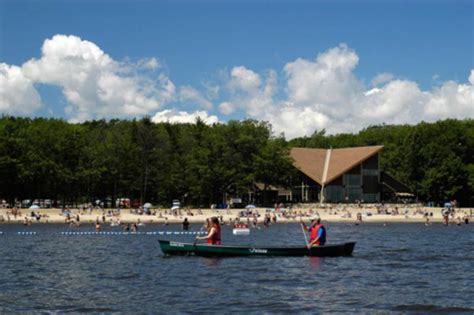 Les rives sablonneuses de cette destination vous offrent ce qu'il y a de mieux pour votre sortie à la plage. Parc national d'Oka - Oka | Plages - Laurentides | Québec ...
