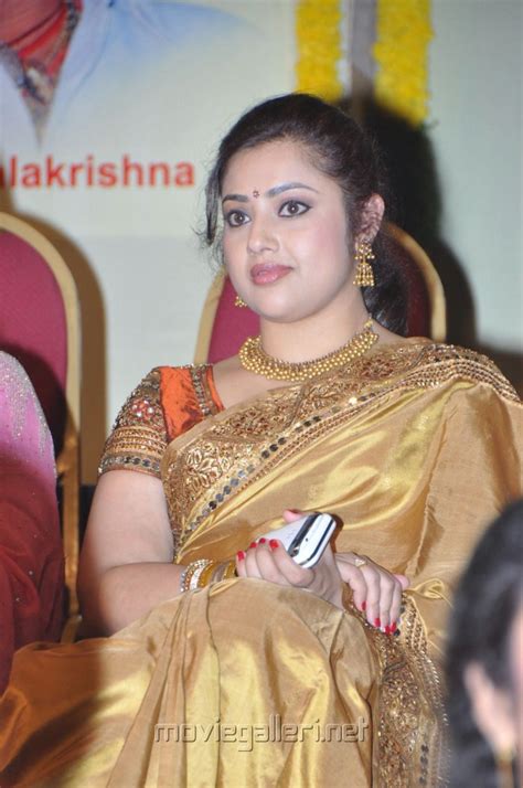 Actress Meena In Saree Latest Pics Photos Stills