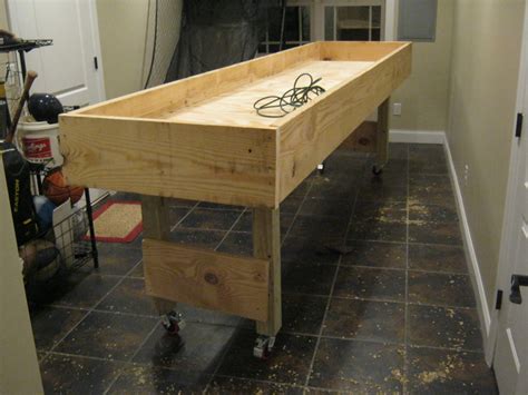My sons and their friends love this game, so i wanted to give them a table for the back yard. Log - Building a CarpeTball Table