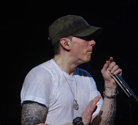 Today, eminem has released the official music video for his first single, berzerk, off his latest album, the marshall mathers lp 2. Eminem performs at G-Shock "Shock The World" 30th ...