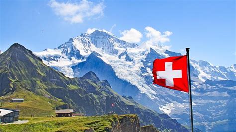Comment La Suisse Est Devenue Riche - Suissesse de naissance, une Belge doit quitter la Suisse