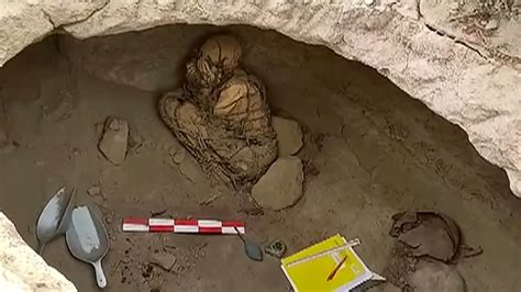 Mummy Peru Remains At Least 800 Years Old Found By Archeologists Near
