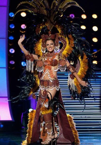 National Costumes At Miss Universe 2010 Part 2 21 Pics