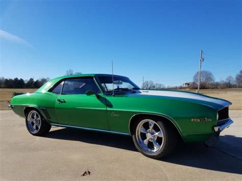 1969 Camaro Z28 Recreation Rally Green With White Racing Stripes