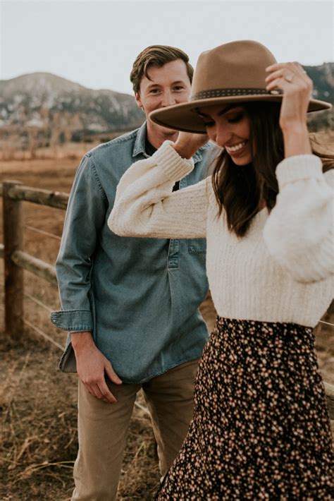 Engagement Photo Outfit Ideas And Inspiration What To Wear